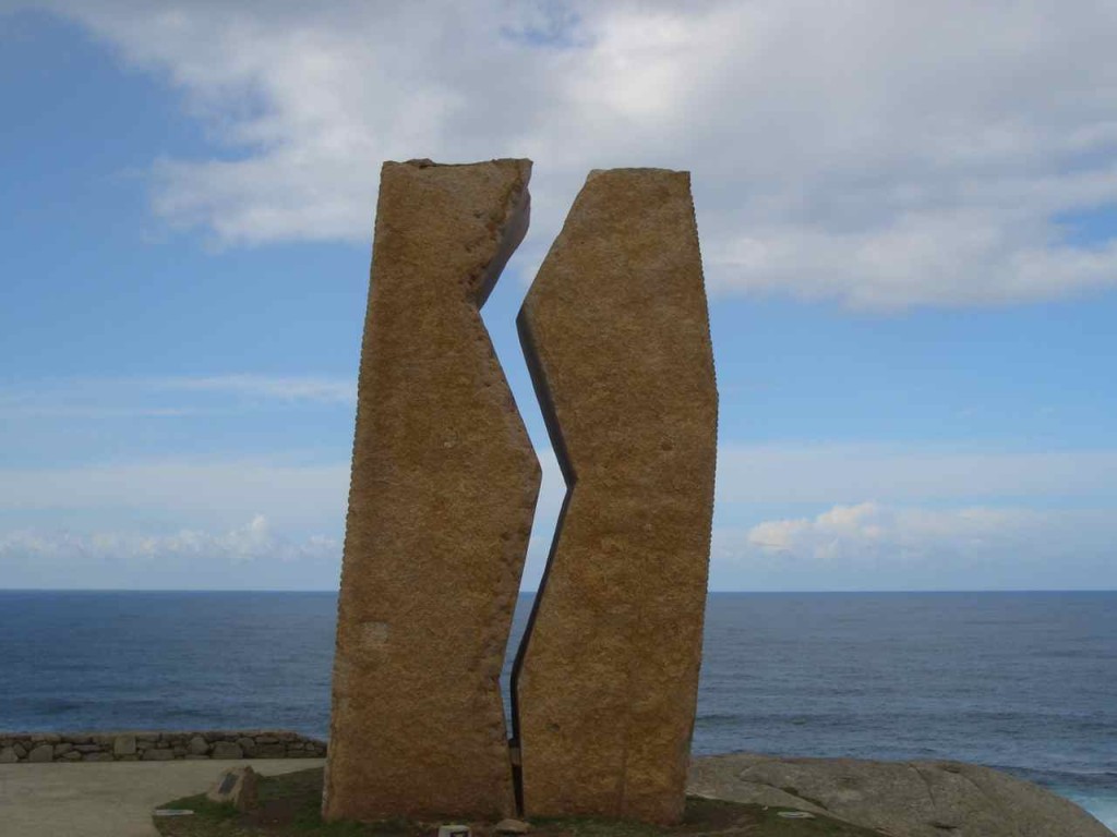 Jakobsweg, Monument am Meer von Muxía