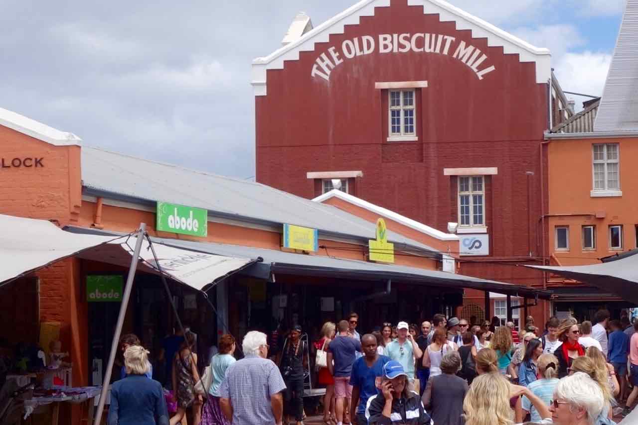 Kapstadt Foodmarket, Neighbourgoods Market in The Old Biscuit Mill, Eingang, Titelbild