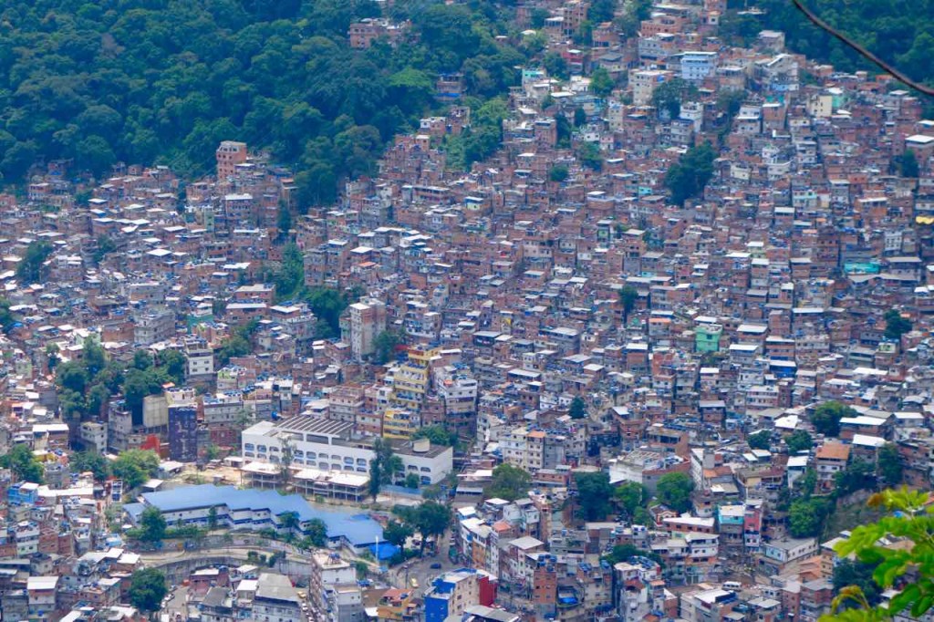 Rio de Janeiro Dois Irmaos - Blick auf Favela Vidigal