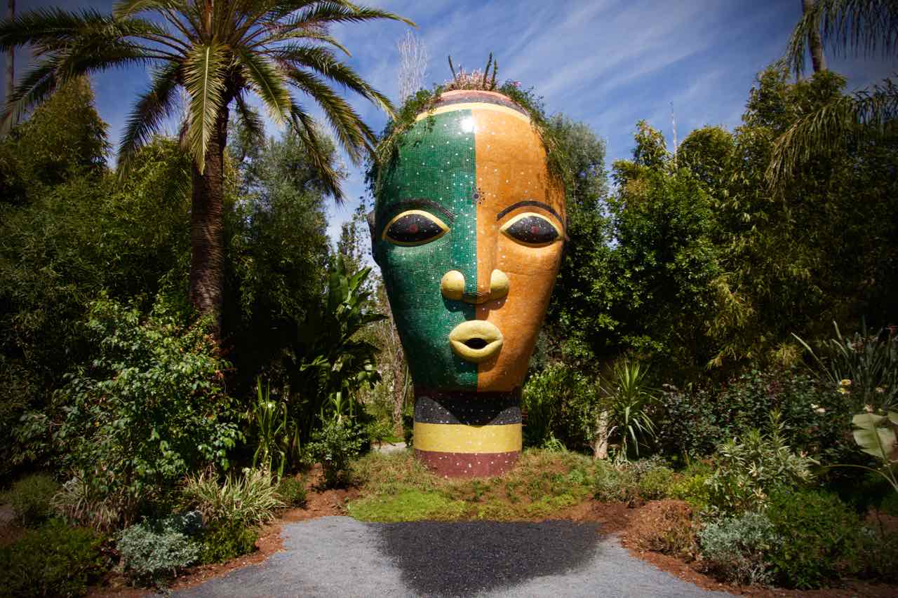 Marrakesch Anima Garten von André Heller, Mosaikkopf 3 mit Vignette, Titel, Marokko
