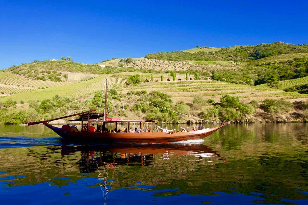 Douro-Tal, Rabelo auf dem Douro Fluß © PetersTravel
