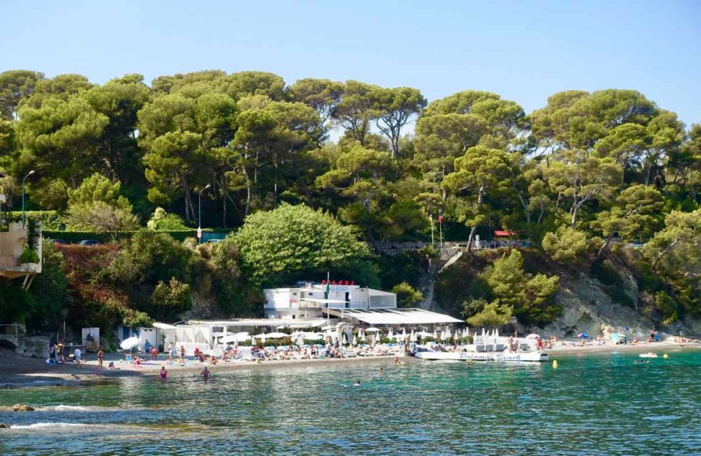 Cap Ferrat an der Cote d’Azur: Der Plage Paloma mit einem exclusiven Restaurant ist schwer angesagt.