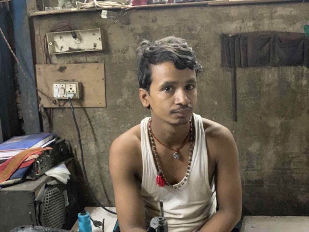 Schneider im Dharavi Slum in Mumbai, Copyright Peter Pohle PetersTravel