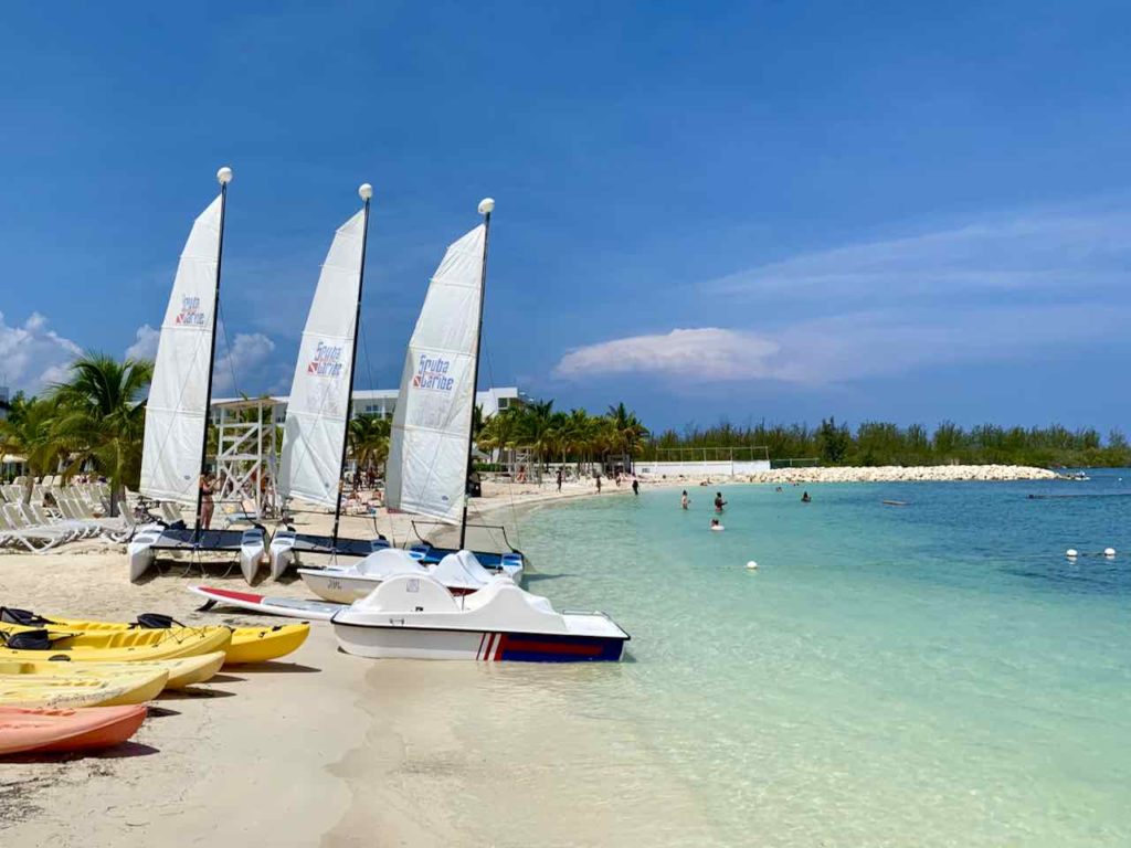 Jamaika Sehenswürdigkeiten: Strand in Montego Bay