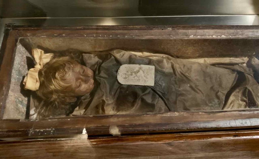 Palermo, Mumien in der Kapuzinergruft: Die zweijährige Rosalia Lombardo