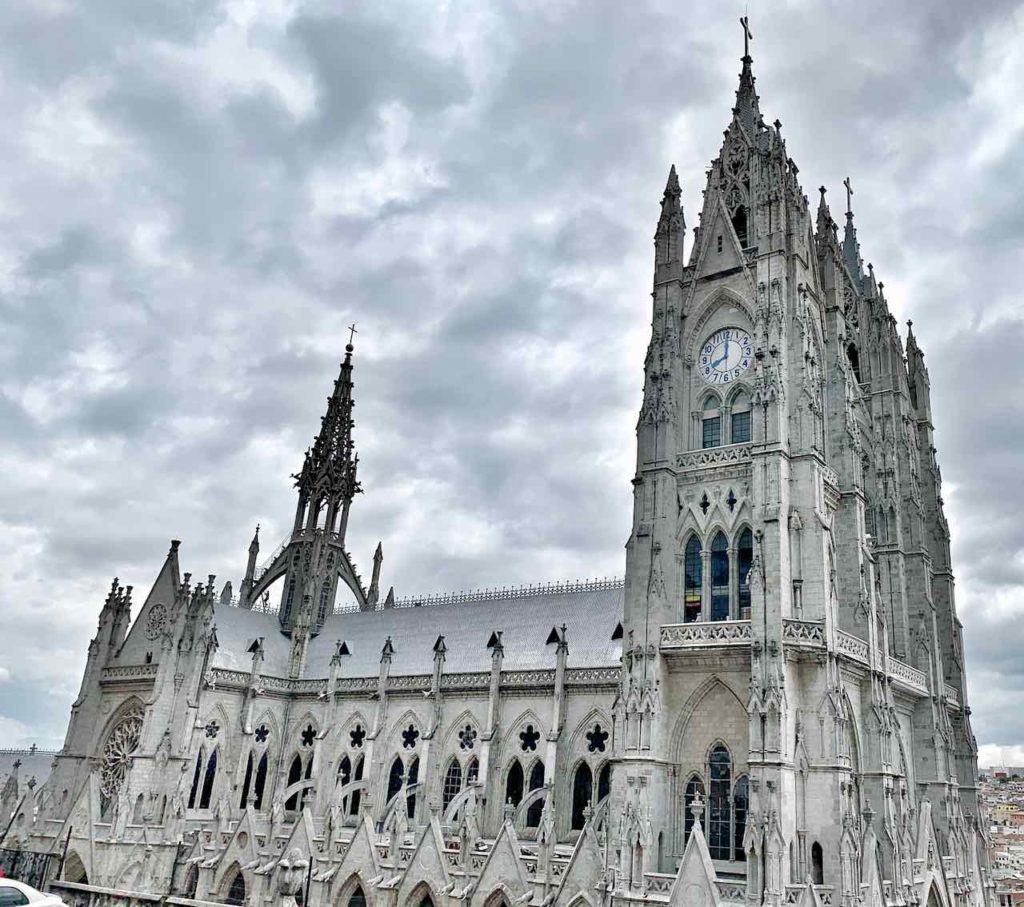 Quito Sehenswürdigkeiten: Basílica del Voto Nacional