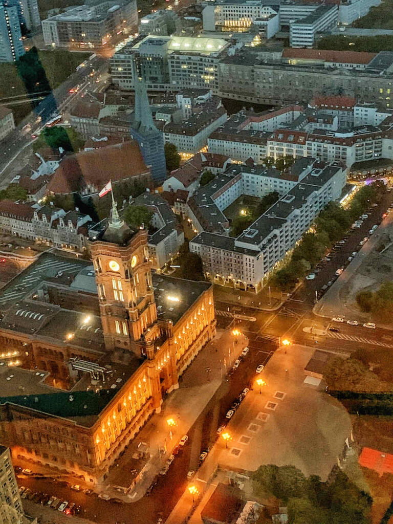 Blick vom Fernsehturm in Berlin - abends
