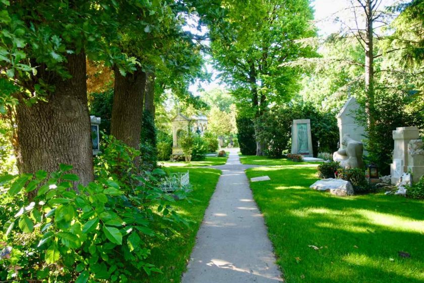 Zentralfriedhof Wien: Tipps Für Den Wiener Friedhof PETERSTRAVEL