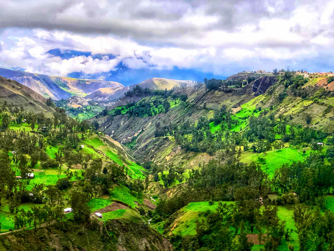 Landschaft bei Alausí in Ecuador