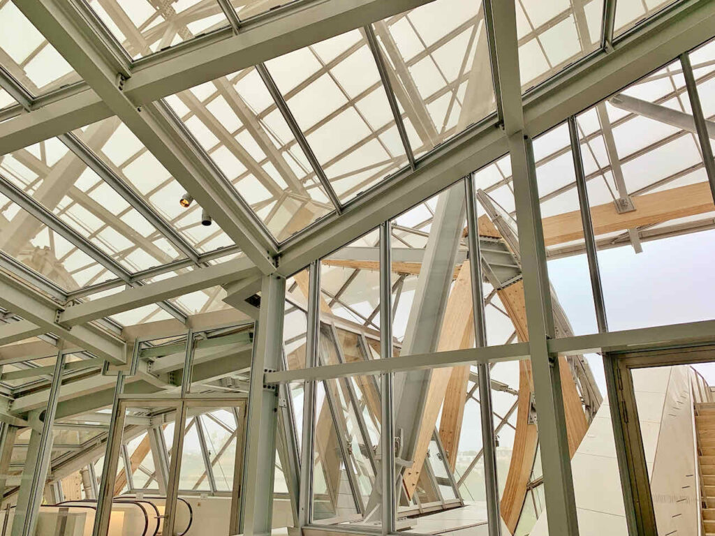 Fondation Louis Vuitton, Kunstmuseum von Architekt Frank Gehry Paris, Frankreich