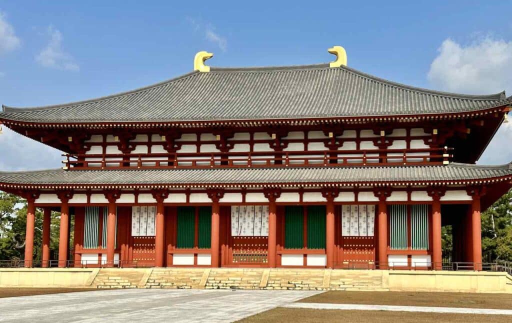 Kofuku-ji Tempel in Nara - Die Central Golden Hall wurde vor ein paar Hundert Jahren durch ein Feuer zerstört und im Oktober 2018 wieder aufgebaut