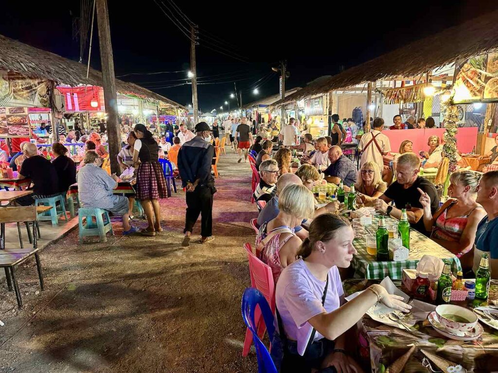 Nightmarket in Bang Niang, Khao Lak, Thailand © PetersTravel Peter Pohle