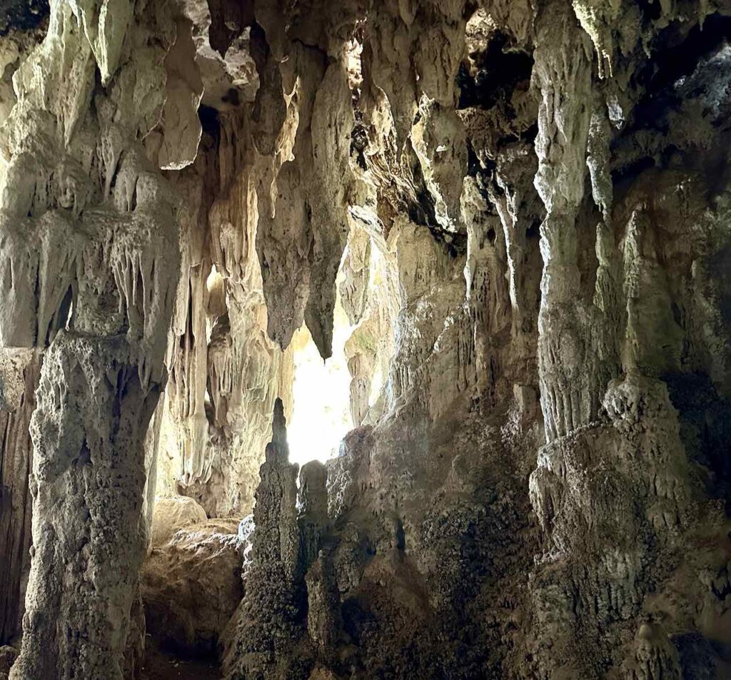 Diamond Cave / Pra Kai Petch Cave im Khao Sok Nationalpark © 