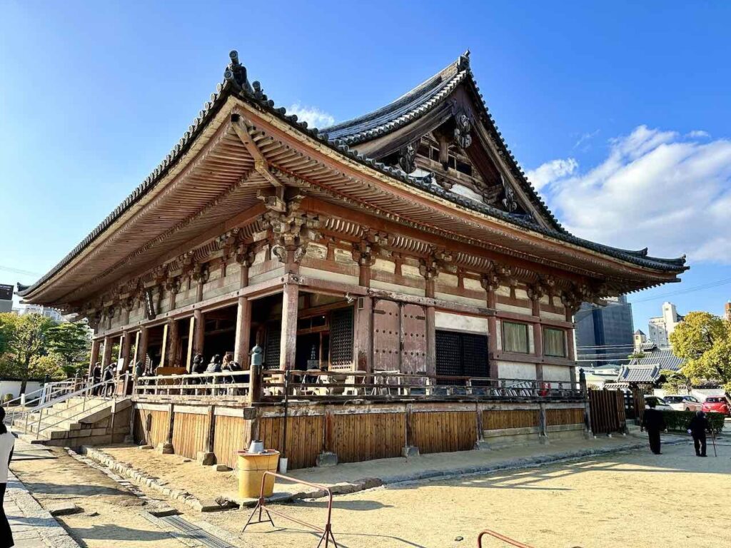 Shitennō-ji ist ein buddhistischer Tempel im Viertel Tennōji von Osaka © PetersTravel Peter Pohle