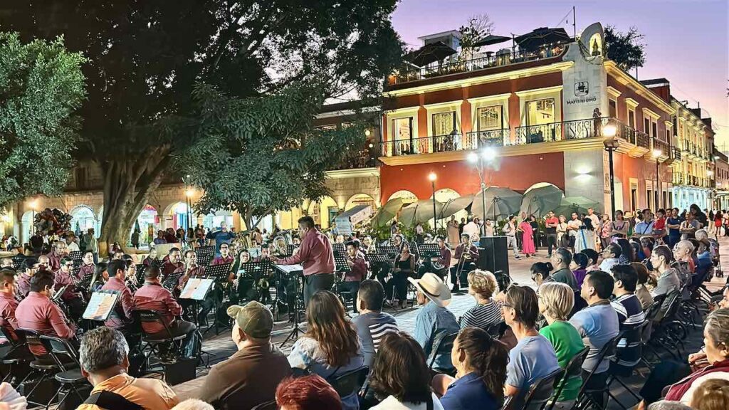 Oaxaca de Juárez, Konzert auf dem Zócalo © PetersTavel Peter Pohle
