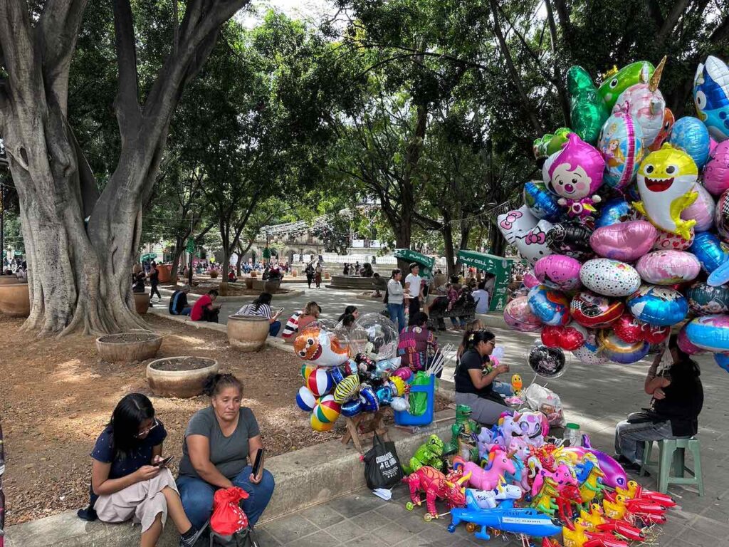 Zócalo in Oaxaca de Juárez, Mexiko, © Peter Pohle PetersTravel