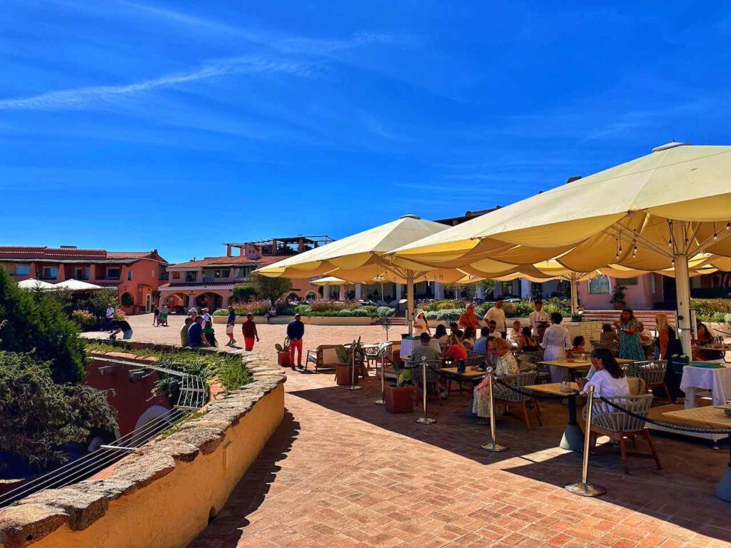 Porto Cervo Villagio, Sardinien © PetersTravel Peter Pohle