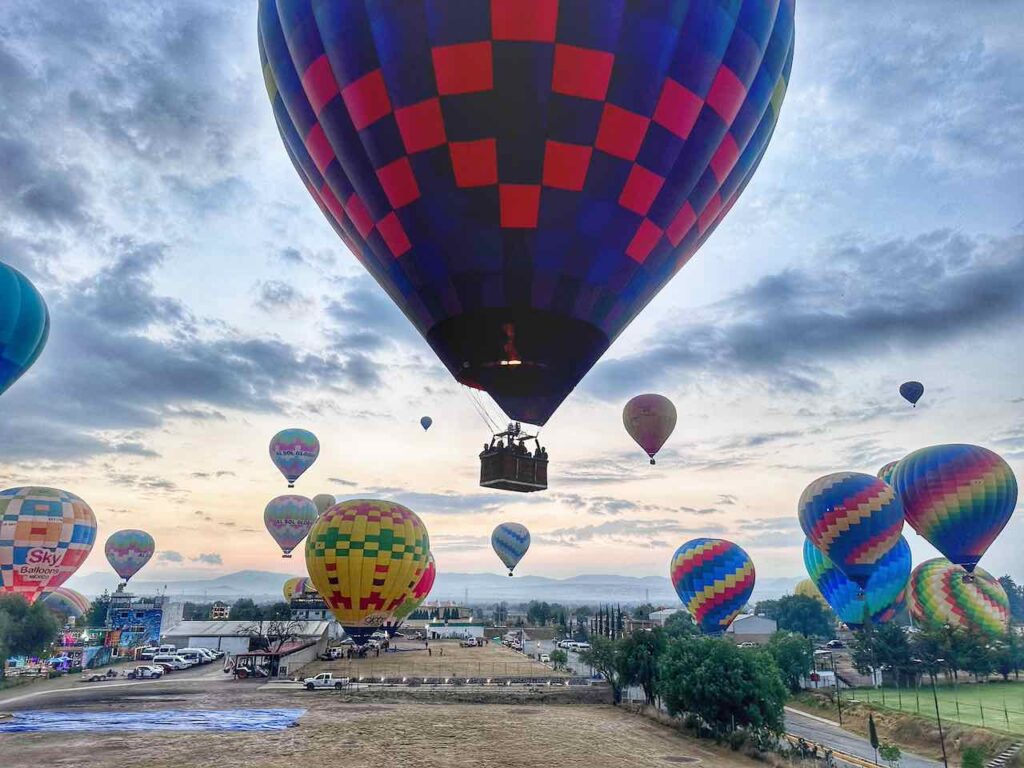 Ballonfahrt Teotihuacan, Mexiko © PetersTravel Peter Pohle