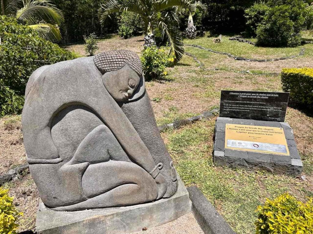 Gedenkstätte und Sklavenfriedhof auf Le Morne Foto- PetersTravel Peter Pohle