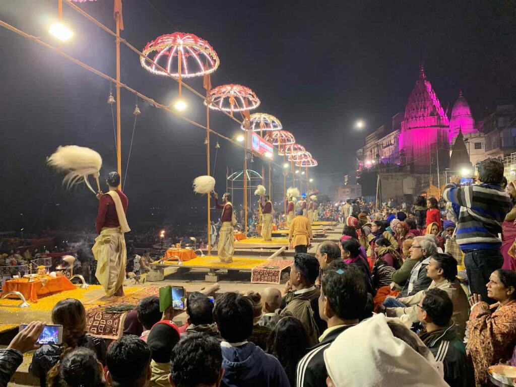 Varanasi, Ganga Aarti am Dashashwemedh Ghat © Peters Travel Peter Pohle